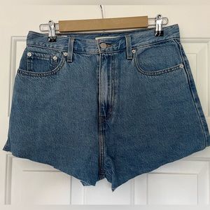 Levi’s High Loose Short